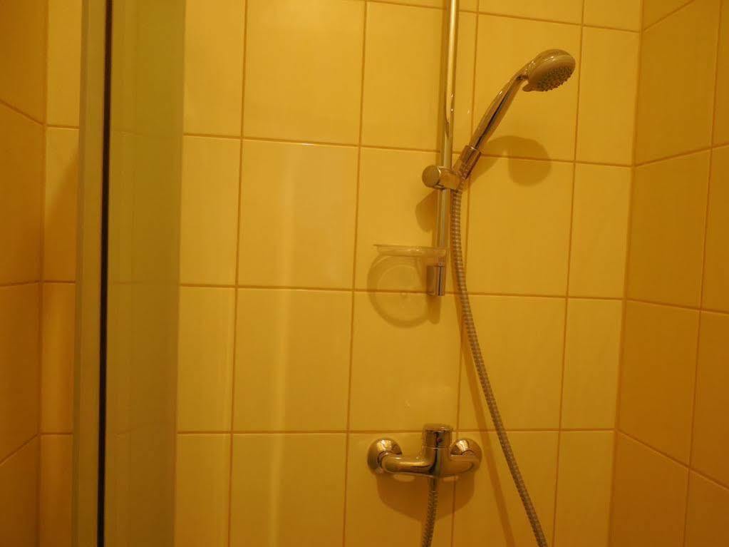 Gogol Park Hostel Riga Eksteriør bilde